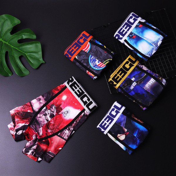 Mūsdienīgi vīriešu bokseri ar apdruku