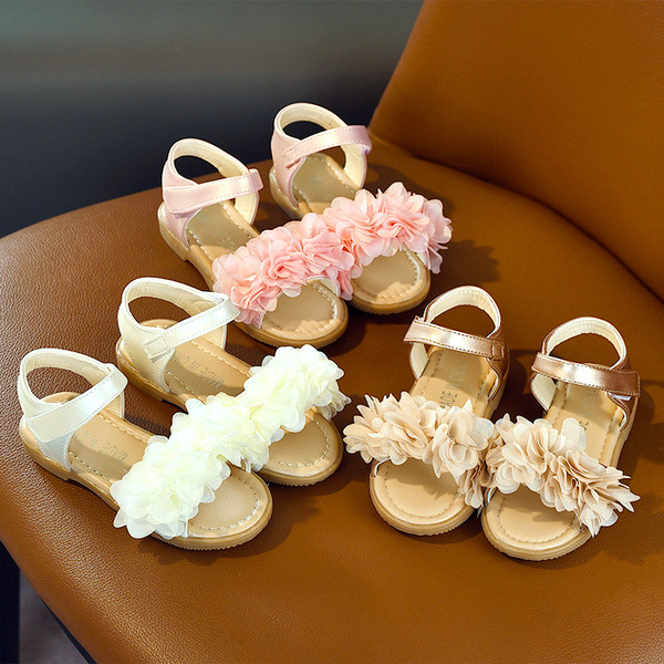 Mūsdienīgas bērnu sandales meitenēm ar plakanām zolēm