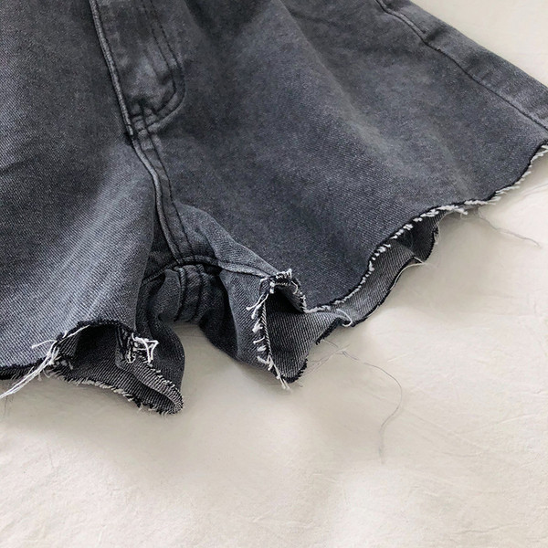 Blugi scurti de dama cu centura si buzunare