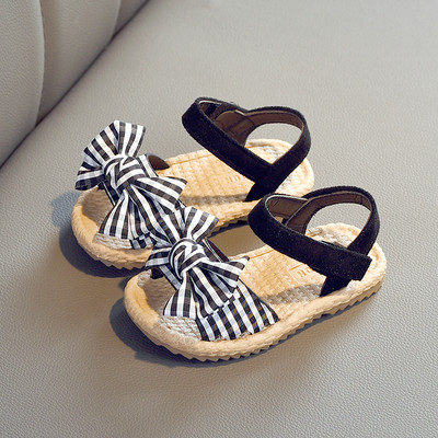 Sandale pentru copii actuale pentru fete cu panglică în carouri