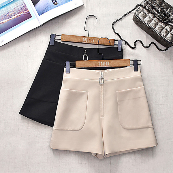 Pantaloni scurti moderni model lat cu fermoar