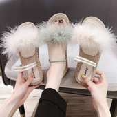 Sieviešu sandales ar ādas lencēm un dūnu elementu