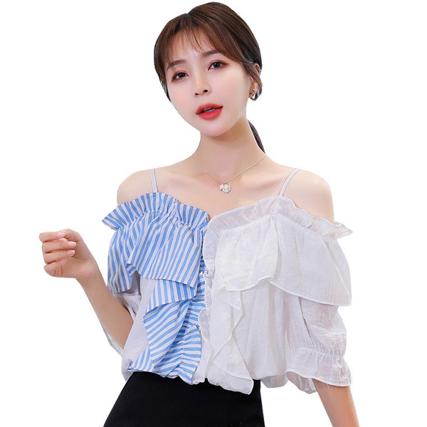 Sieviešu krekls ar atkailinātiem pleciem