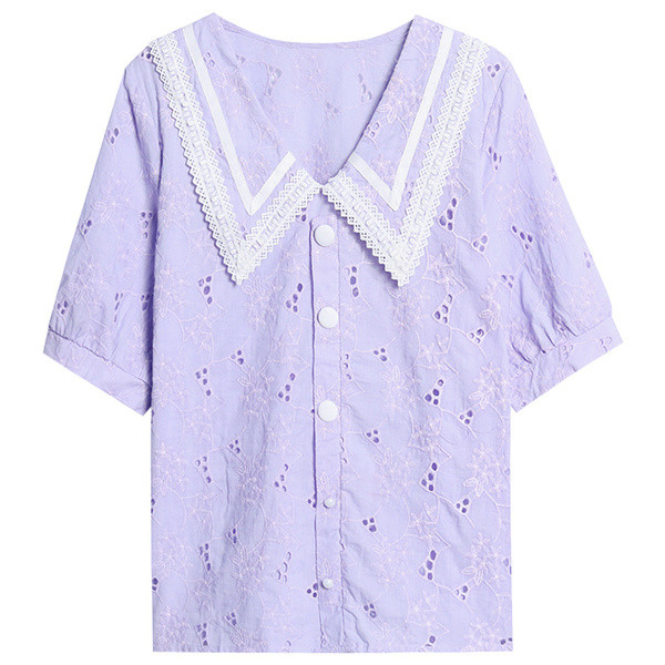 Spitsikaelusega ja suure kraega naiste särk