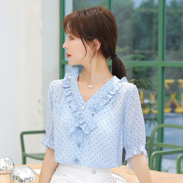 Sieviešu punktveida krekls ar špica kakla izgriezumu un 3/4 piedurknēm