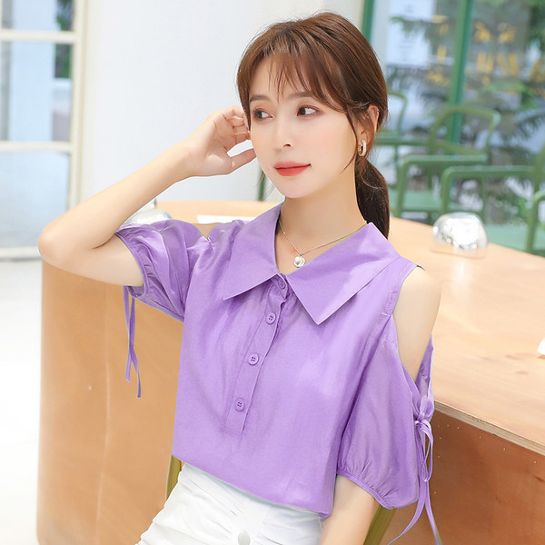 Sieviešu šifona krekls ar klasisku apkakli un atkailinātiem pleciem