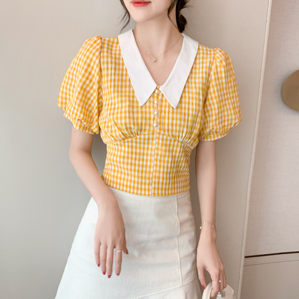 Retro sieviešu krekls ar klasisku apkakli un pufām piedurknēm