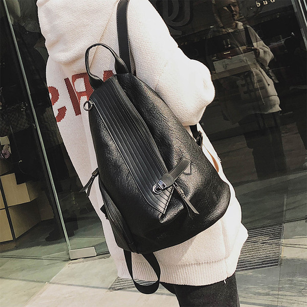 Sieviešu ikdienas mugursoma no eko ādas