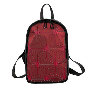 Modern női hátizsák geometrikus elemekkel
