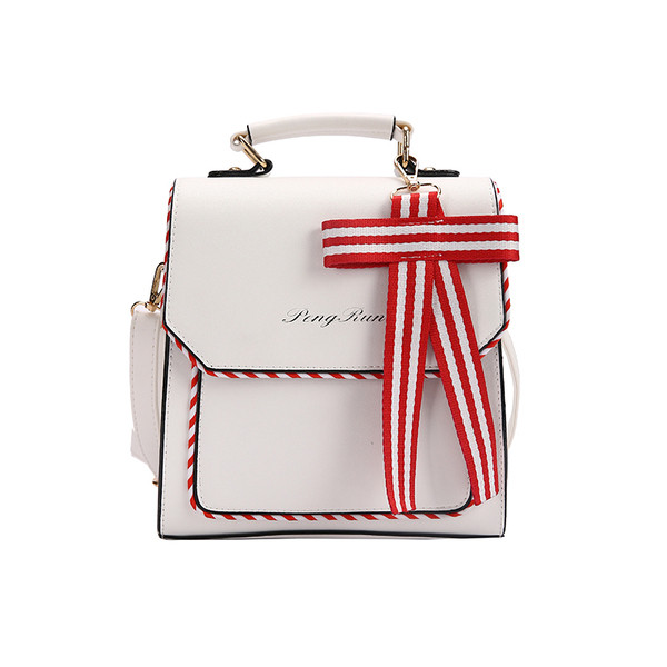 Moderna sieviešu mugursoma ar eko ādas uzrakstiem