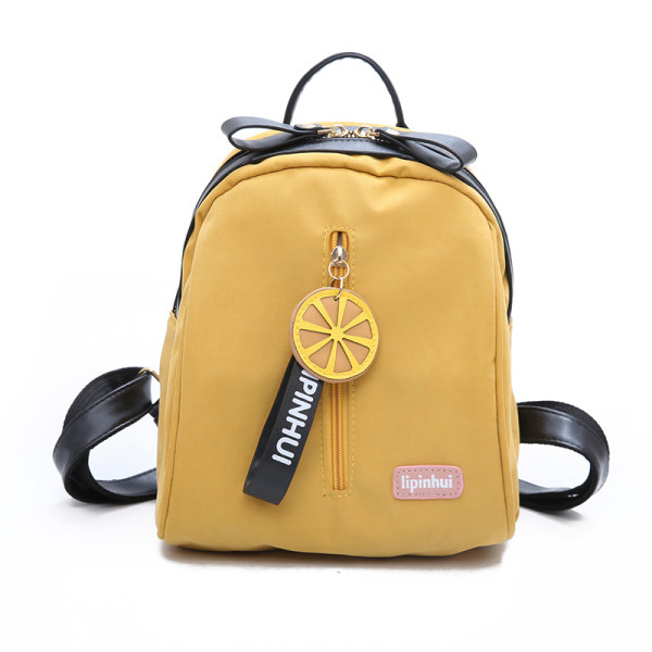 Sieviešu ikdienas mugursoma ar rāvējslēdzēju priekšpusē