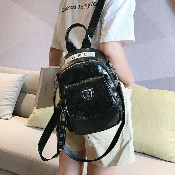 Sieviešu ikdienas mugursoma ar kabatu un rāvējslēdzēju