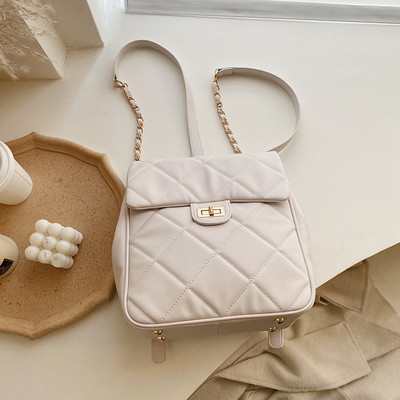 Stilīga sieviešu mugursoma no eko ādas vienkārša modeļa