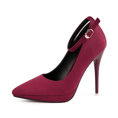 Modernas sieviešu zamšādas kurpes - smails modelis ar potītes siksnu