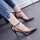 Pantofi de dama semideschisi din piele lacuita model ascutit