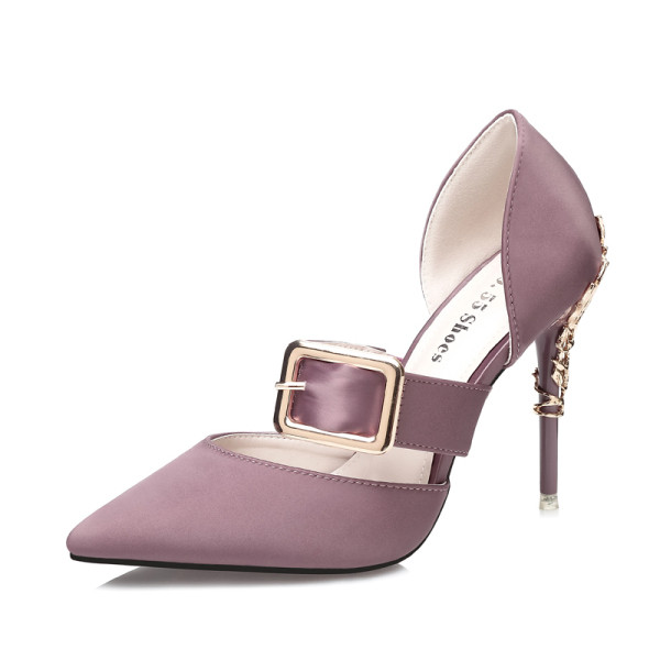 Sieviešu moderni pusatvērtie apavi ar metāla elementu - smails modelis