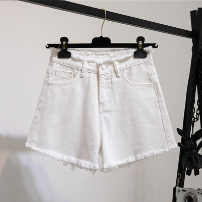 Jauns īsu džinsu modelis ar augstu vidukli