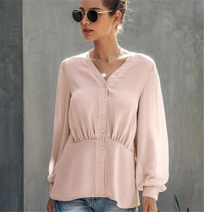 Cămașă modernă de damă cu decolteu în V, mâneci lungi și nasturi