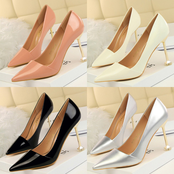 Stilīgi sieviešu apavi ar augstu plānu 9,5 cm papēdi - smails modelis