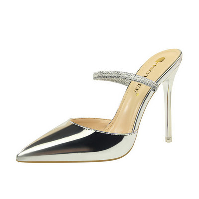 Sieviešu modernas lakādas čības ar augstu papēdi 10,5 cm