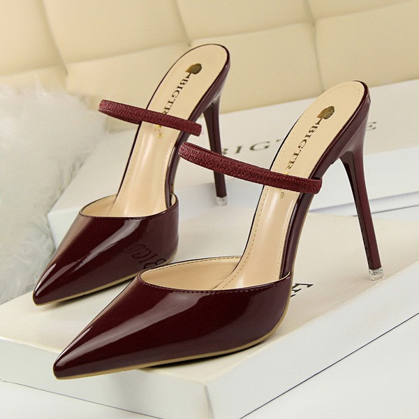 Sieviešu modernas lakādas čības ar augstu papēdi 10,5 cm