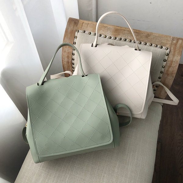 Sieviešu ikdienas mugursoma no eko ādas, vienkāršs modelis