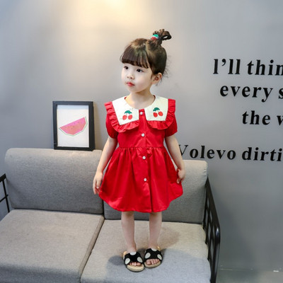 Sarkana bērnu kleita ar ķiršu izšuvumu