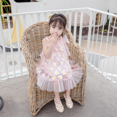 Bērnu kleita ar tillu un 3D tauriņiem