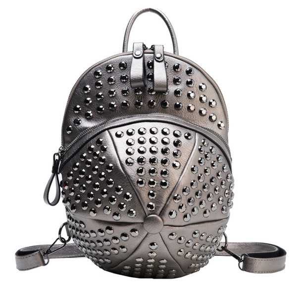 Moderna sieviešu mugursoma ar rāvējslēdzēju un cilpām