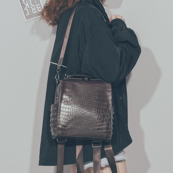 Mūsdienīga sieviešu eko-ādas mugursoma ar rokturi