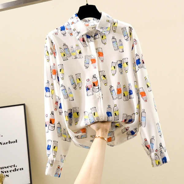 Sieviešu krekls ar garām piedurknēm, klasiska apkakle un pogas