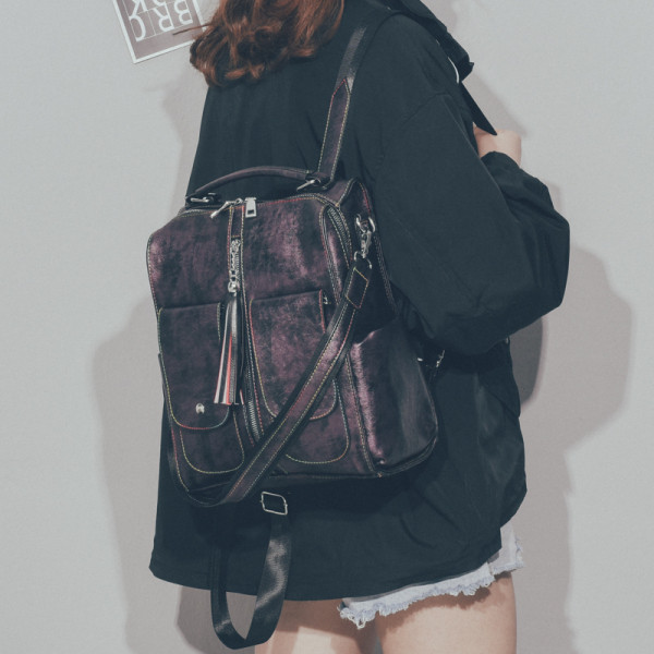 Mūsdienīga sieviešu mugursoma ar rāvējslēdzēju un kabatām