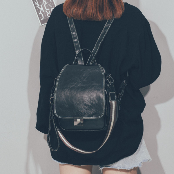 Hétköznapi női hátizsák eco redőnyből fogantyúval