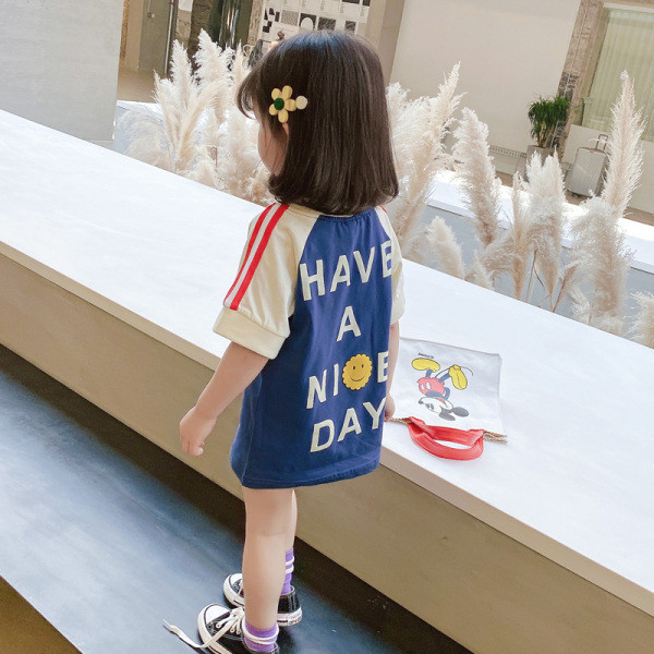 Ikdienas bērnu kleita ar apdruku un 3/4 piedurknēm