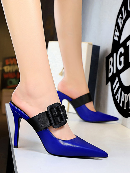 Jauna modeļa sieviešu ādas čības smails modelis