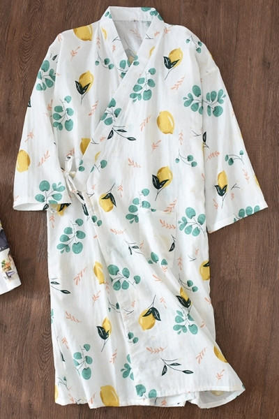 Sieviešu peldmētelis ar citrona apdruku