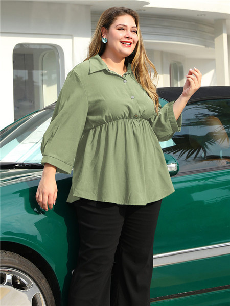 Liela izmēra izgriezts sieviešu krekls ar klasisku apkakli un 7/8 piedurknēm