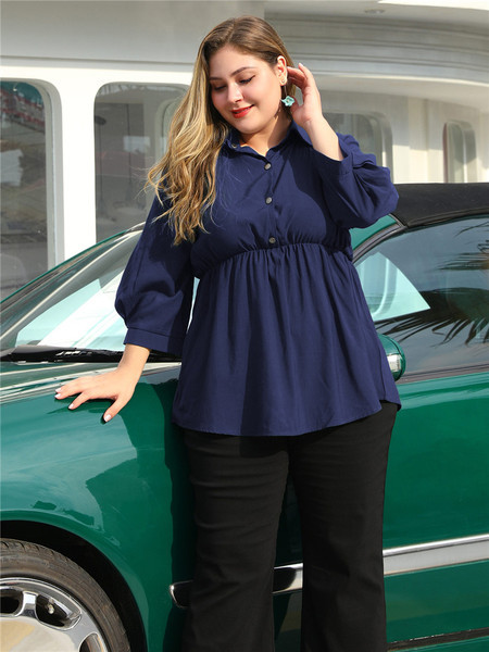 Liela izmēra izgriezts sieviešu krekls ar klasisku apkakli un 7/8 piedurknēm