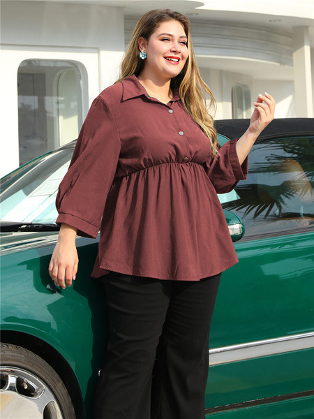 Liela izmēra izgriezts sieviešu krekls ar klasisku apkakli un 7/8 piedurknēm