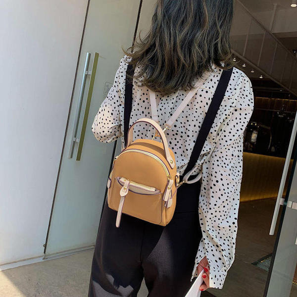 Stilīga sieviešu mugursoma no tīras eko ādas