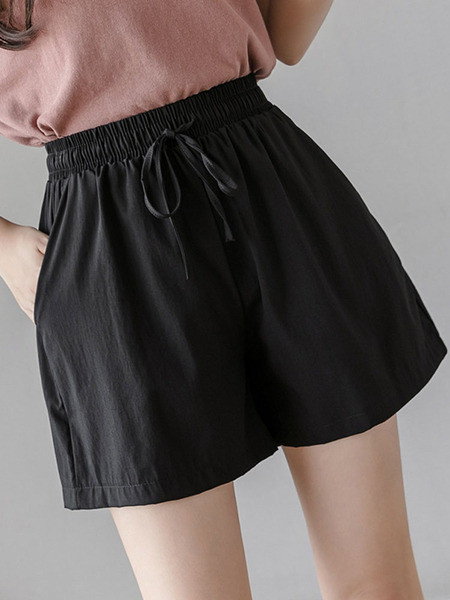 Sieviešu šorti ar elastīgu jostasvietu un saitēm