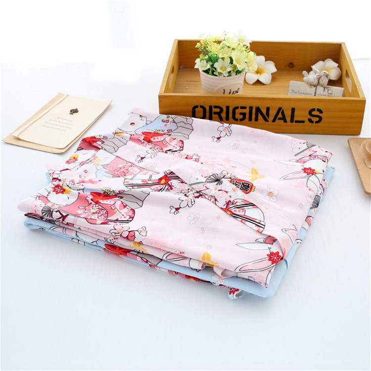 Pašdarināts sieviešu peldmētelis ar apdruku