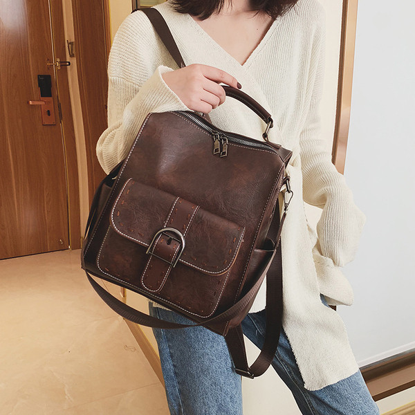 Sieviešu ikdienas mugursoma no eko ādas ar rokturi