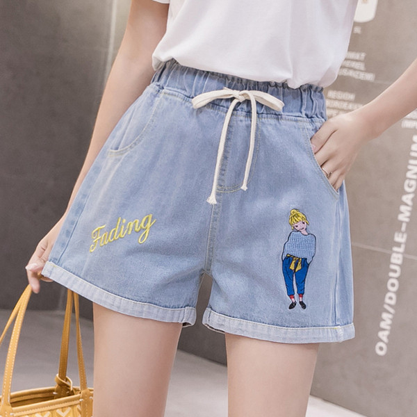 Blugi scurti casual cu broderie si sireturi