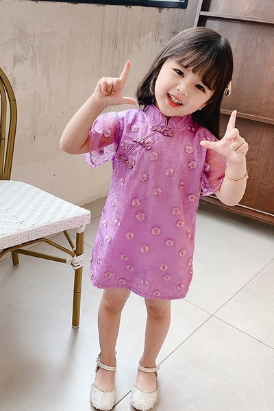 Moderna bērnu kleita ar īsām piedurknēm un 3D ziediem