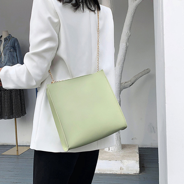 Geanta casual de dama din piele ecologica cu maner metalic