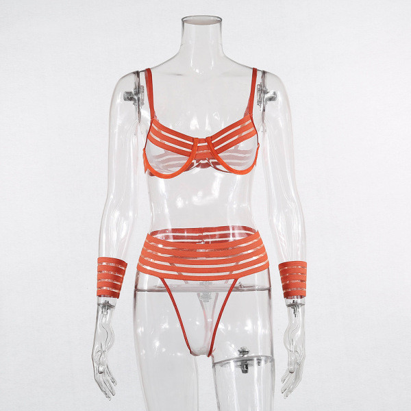 Γυναικεία εσώρουχα σε τρία μέρη