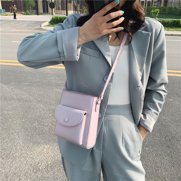 Stilīgs sieviešu somas vienkāršs modelis ar kabatu