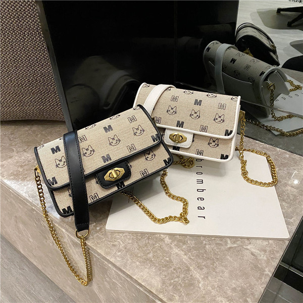 Geantă de zi cu zi pentru femei cu element metalic și mâner lung