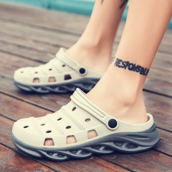 Ikdienas vīriešu gumijas čības ar raupju zoli